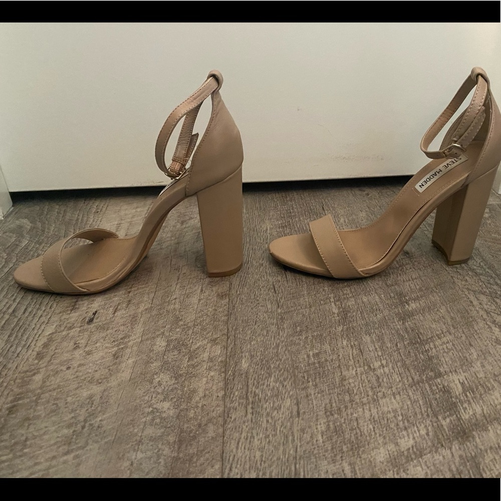Steve Madden Nude Carrson Leather Block Heels - size 8